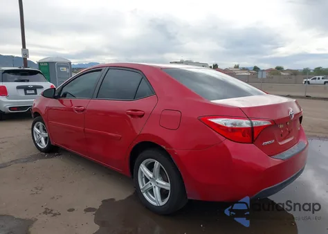 2015 Toyota Corolla Le z USA, uszkodzony, nr VIN 5YFBURHE9FP198383